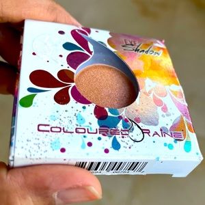 Coloured Raine eyeshadow in shade Happy Daze .